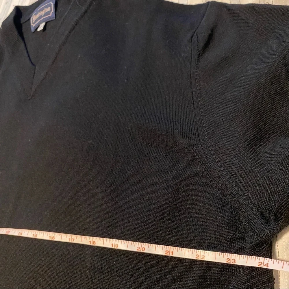 Huntington v neck black sweater made in Italy 100% Merino Wool Large size: 52